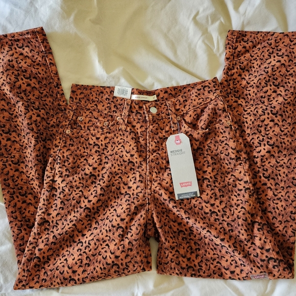 Levis Wedgie Straight Scratchy Leopard Ginger - Picture 5 of 6